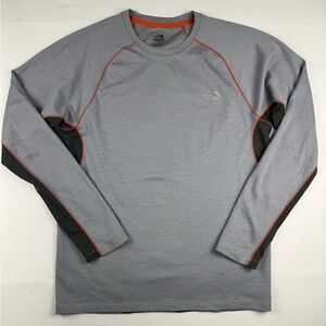 The North Face Men's Flight Series Light Gray and Black Long Sleeve Tee large